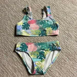 Kids Swimsuit • Worn Once • Kids XL